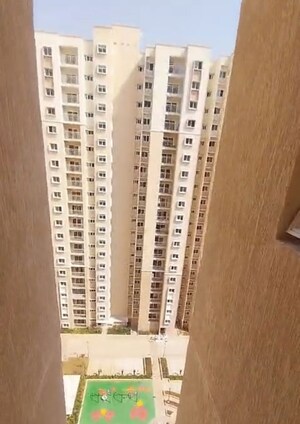 2 BHK Apartment For Rent in Prestige Finsbury Park Regent, Bagaluru