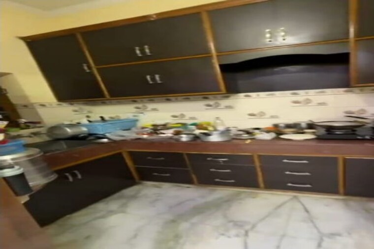 Kitchen, jyoti park 2 Bedroom 106 Sq.Yd. Independent House In Jyoti Park Gurgaon 10257053