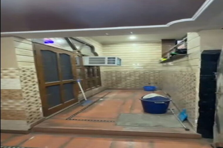 Exterior View, jyoti park 2 Bedroom 106 Sq.Yd. Independent House In Jyoti Park Gurgaon 10257053