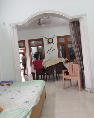 Bedroom in 2 BHK Independent House at Aliganj – for Rent