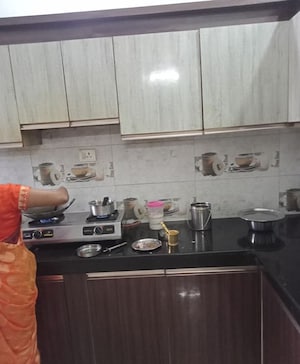 Kitchen in 2 BHK Independent House at Aliganj – for Rent