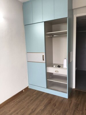 Room in 3 BHK Apartment at Signature Global City, Sector 37d – for Rent