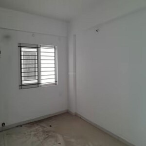 Bedroom in 2 BHK Apartment at Salt Lake Sector V – for Rent