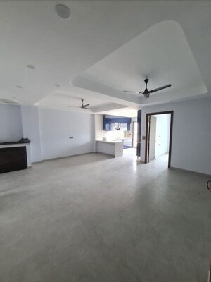 3 BHK Apartment For Rent in Raheja Vedaanta, Sector 108