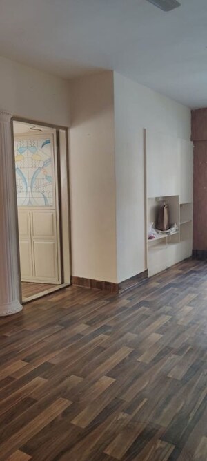 Room in 2 BHK Apartment at Aakash Ashish, Oshiwara – for Rent