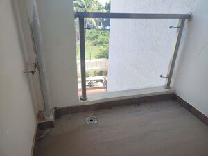 Room in 3 BHK Apartment at Shriram Blue, Kr Puram – for Rent