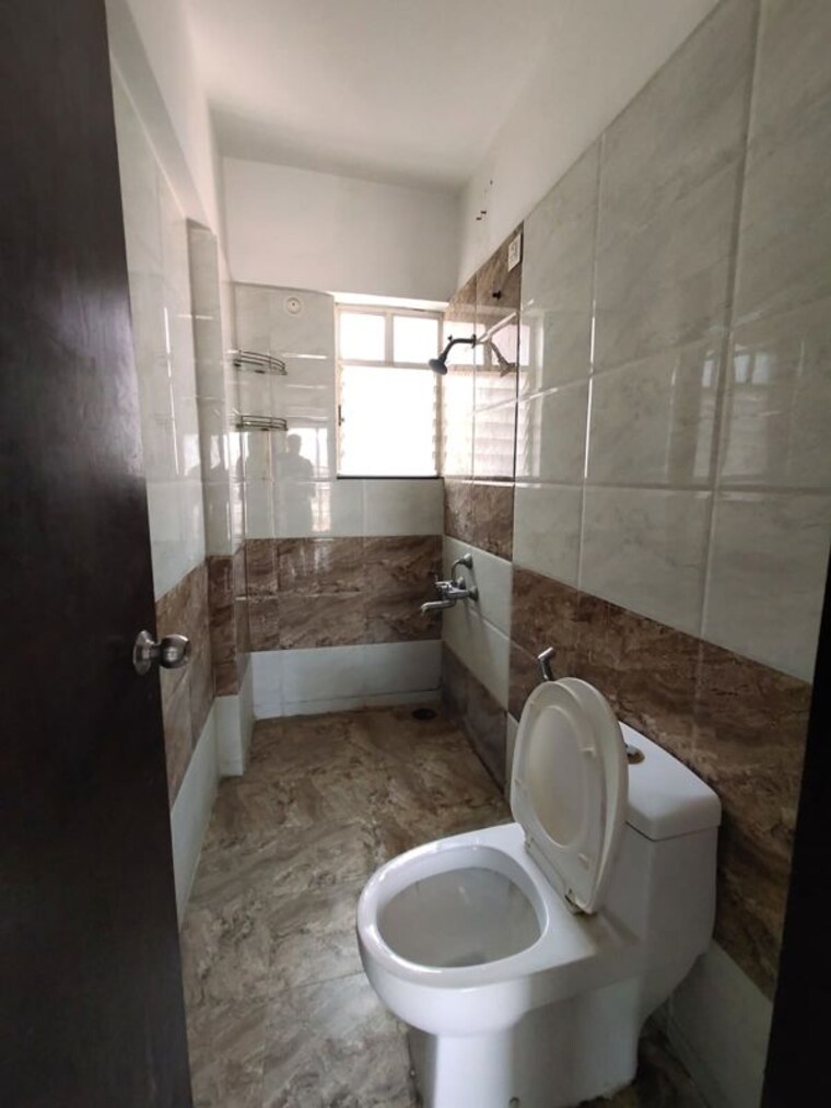 Bathroom, porwal-parklane-premier 2 Bedroom 1045 Sq.Ft. Apartment In Wagholi Pune 10256926