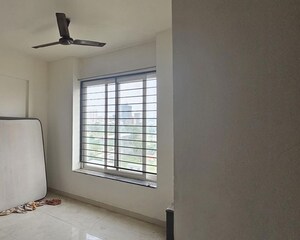 Room in 2 BHK Apartment at Pinnacle Neelanchal, Baner – for Rent