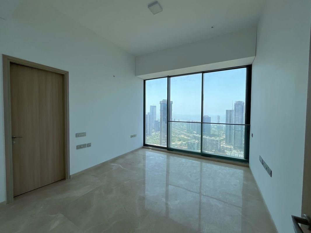4 BHK + Servant Room,Study Room Apartment For Sale in Rustomjee Crown