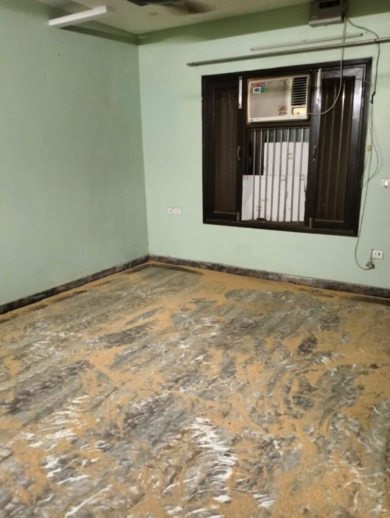 Room, sector 32 3 Bedroom 1850 Sq.Ft. Builder Floor In Sector 32 Faridabad 10257240