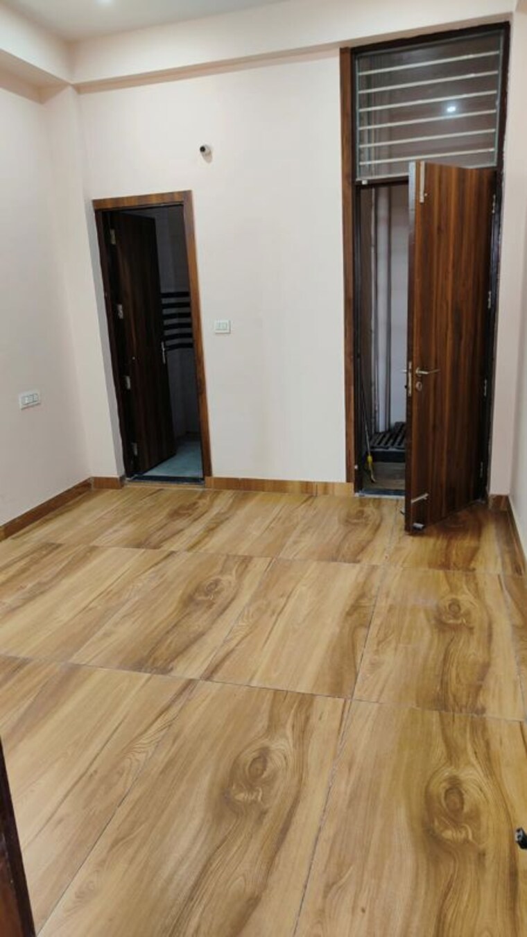 Room, sector 32 3 Bedroom 1850 Sq.Ft. Builder Floor In Sector 32 Faridabad 10257240