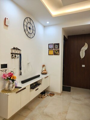 Furnished Amenities in 3 BHK Builder Floor at Sector 9 – for Sale