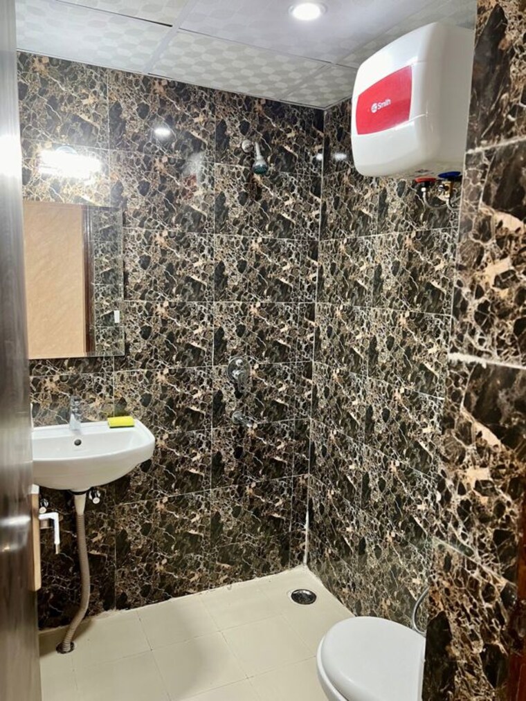 Bathroom, omaxe-heights 3 Bedroom 1658 Sq.Ft. Apartment In Sector 86 Faridabad 10257262