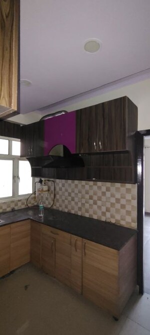 Kitchen in 3.5 BHK Apartment at Gaur City 5th Avenue, Sector 4 Greater Noida – for Rent