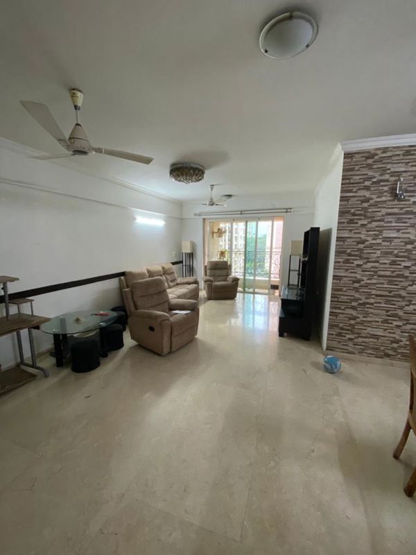 3.5 BHK + Pooja Room,Study Room Apartment For Rent in Hiranandani Meadows