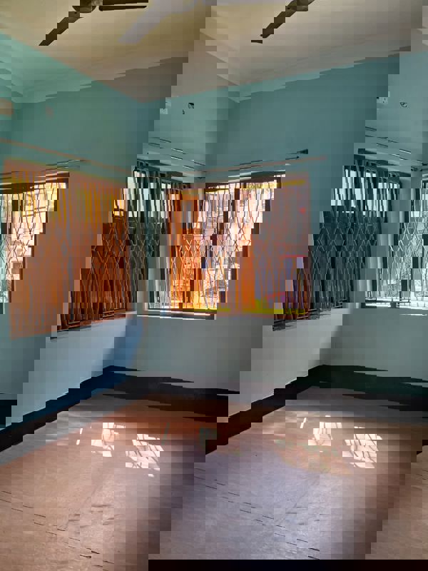 2 BHK + Pooja Room Apartment For Rent in Phoolbagan