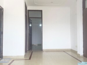 Room in 2 BHK Builder Floor at Saket – for Rent