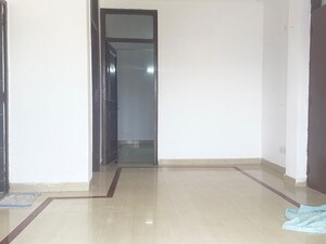 Room in 2 BHK Builder Floor at Saket – for Rent