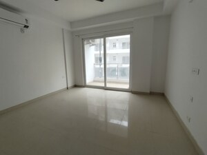 Room in 4 BHK Builder Floor at SS Linden, Sector 84 – for Rent