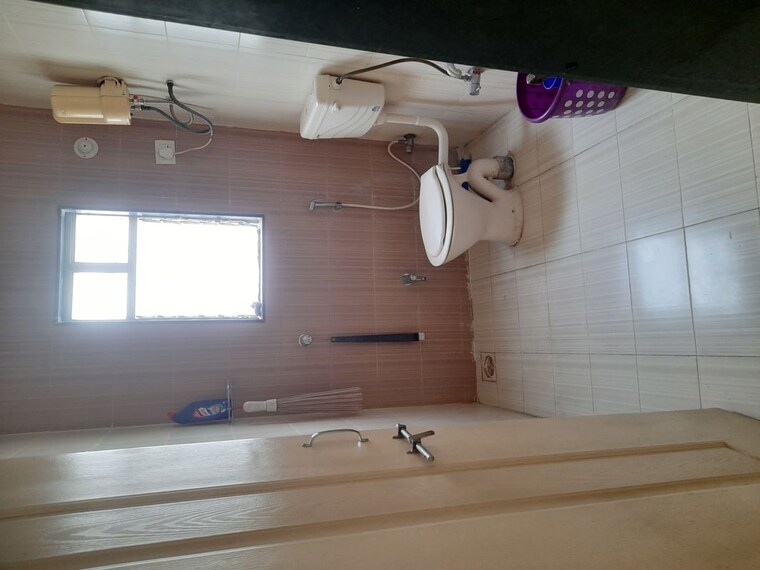 Bathroom, g-k-roseland-residency 3 Bedroom 1440 Sq.Ft. Apartment In Pimple Saudagar Pune 10257318