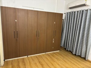 Room in 2.5 BHK Apartment at Tashee Capital Gateway, Sector 111 – for Rent