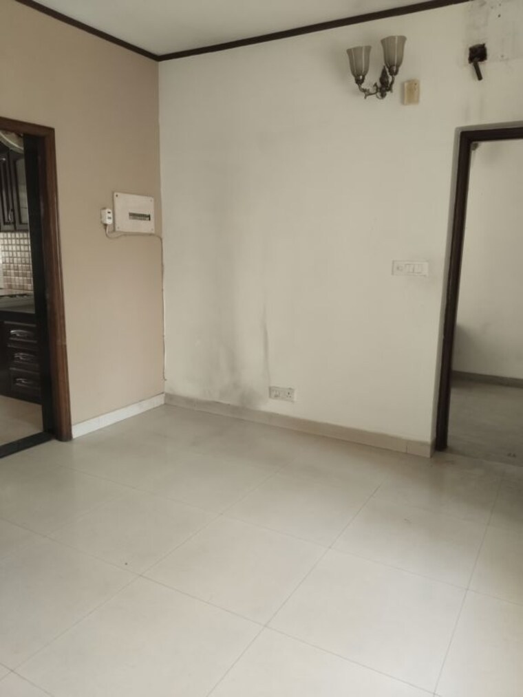 Room, sarita vihar 2 Bedroom 1550 Sq.Ft. Apartment In Sarita Vihar Delhi 10257321