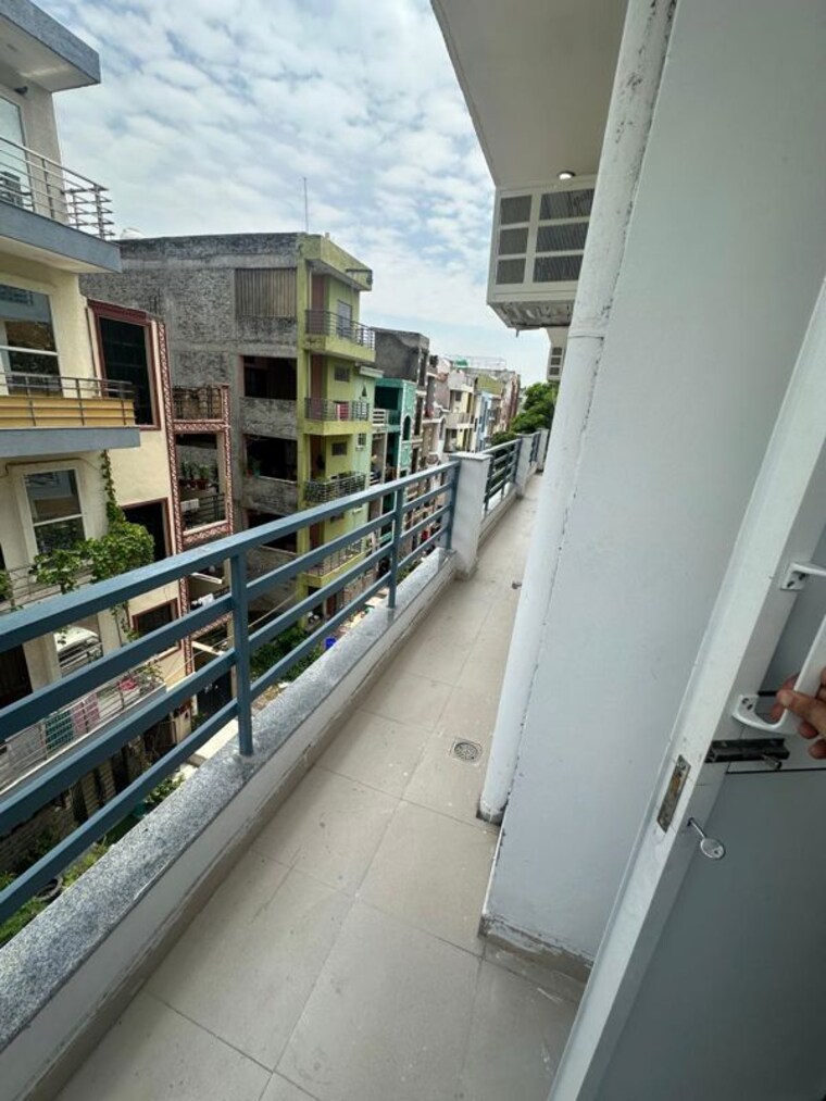 Balcony, kohli-one-malibu-town 1 RK 100 Sq.Ft. Builder Floor In Sector 47 Gurgaon 10257336