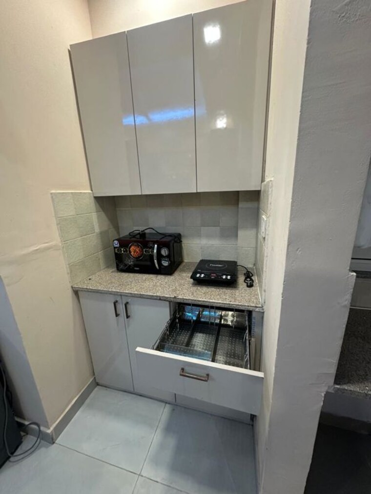 Kitchen, kohli-one-malibu-town 1 RK 100 Sq.Ft. Builder Floor In Sector 47 Gurgaon 10257336