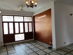 Living Room in 3 BHK Apartment at Sector 4 Dwarka – for Rent