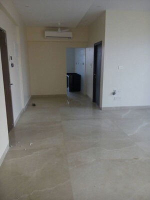 Room in 3 BHK Apartment at Santacruz West – for Sale