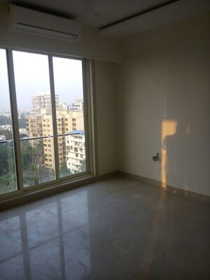 Room in 3 BHK Apartment at Santacruz West – for Sale