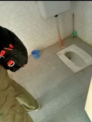 Bathroom in 1 BHK Villa at Aliganj – for Rent