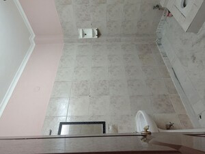 Bathroom in 3 BHK Builder Floor at Raghav Apartments, Vaishali Sector 5 – for Sale