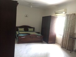 3.5 BHK + Pooja Room,Study Room Apartment For Sale in Emaar The Palm Drive-The Premier Terraces