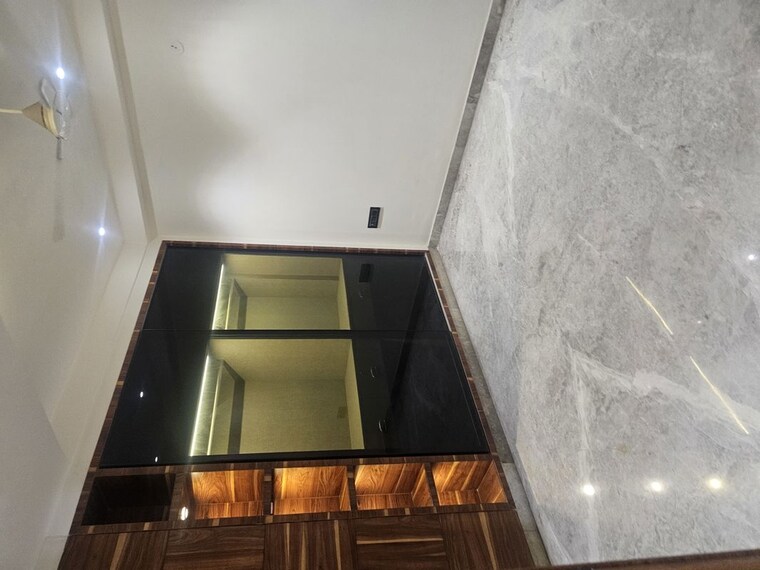 Kitchen, vivek vihar phase 1 4 Bedroom 230 Sq.Ft. Builder Floor In Vivek Vihar Phase 1 Delhi 10257539