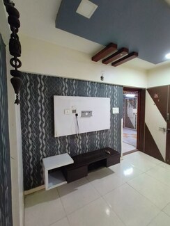 2 BHK + Pooja Room Apartment For Rent in Mangaltirth CHS