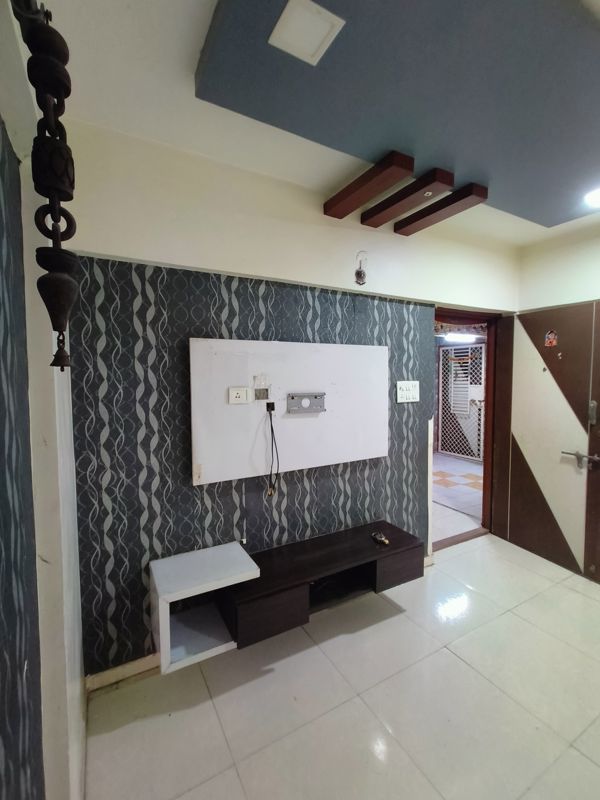 2 BHK + Pooja Room Apartment For Rent in Mangaltirth CHS