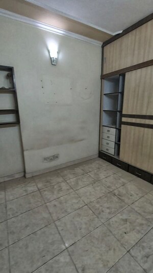 4 BHK Builder Floor For Rent in Pitampura