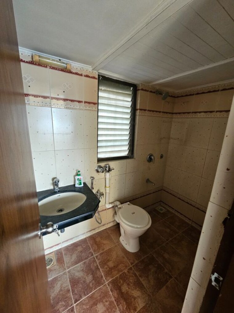 Attached Bathroom, marathon-cosmos 2 Bedroom 620 Sq.Ft. Apartment In Mulund West Mumbai 10257538