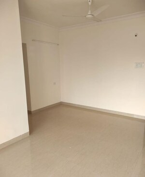 Room in 2 BHK Apartment at K Raheja Heights, Malad East – for Rent