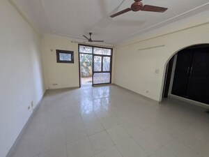 2.5 BHK Villa For Rent in Ansal Florence Villa, Sector 57
