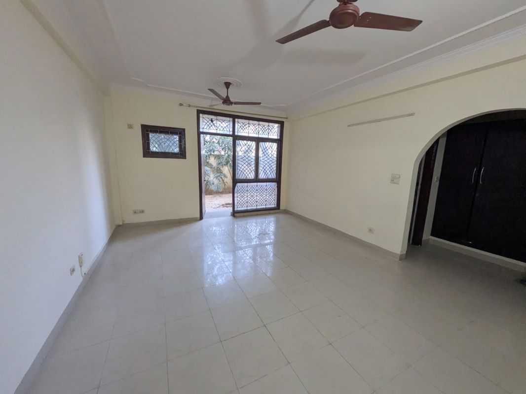 2.5 BHK + Study Room Villa For Rent in Ansal Florence Villa