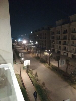 2 BHK Apartment – Exterior View View at Delhi Gurgaon Expressway - for Rent