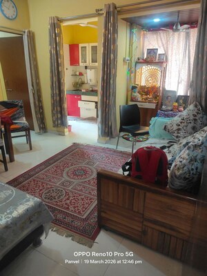 Living Room in 1.5 BHK Apartment at Kharghar – for Sale