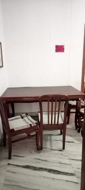 Dining Room in 2 BHK Builder Floor at DLF City Phase IV, Dlf Phase iv – for Rent