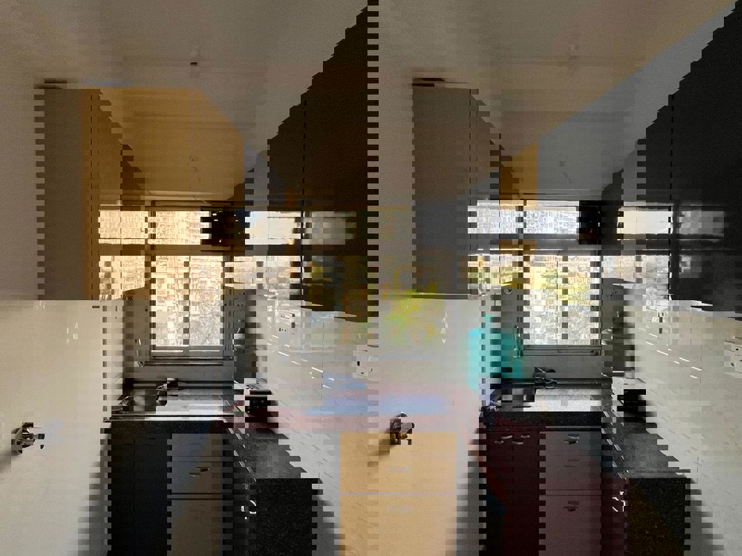 1 BHK 370 Sq.Ft. Apartment in Shree Krushna Tower