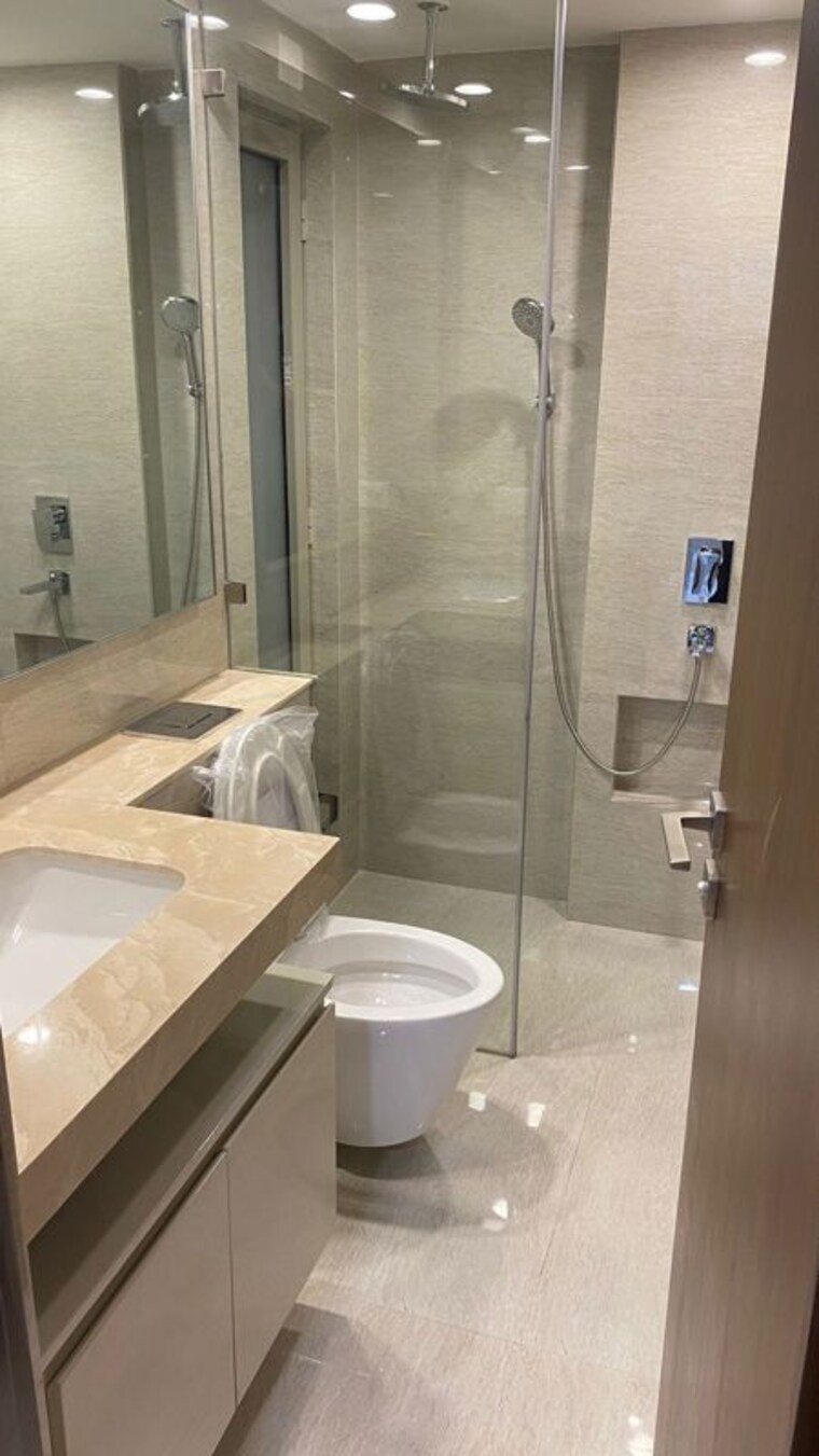 Bathroom, hiranandani-highland 2 Bedroom 930 Sq.Ft. Apartment In Powai Mumbai 10257862