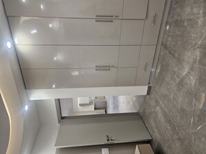 Furnished Amenities in 3 BHK Builder Floor at Anand Vihar – for Rent