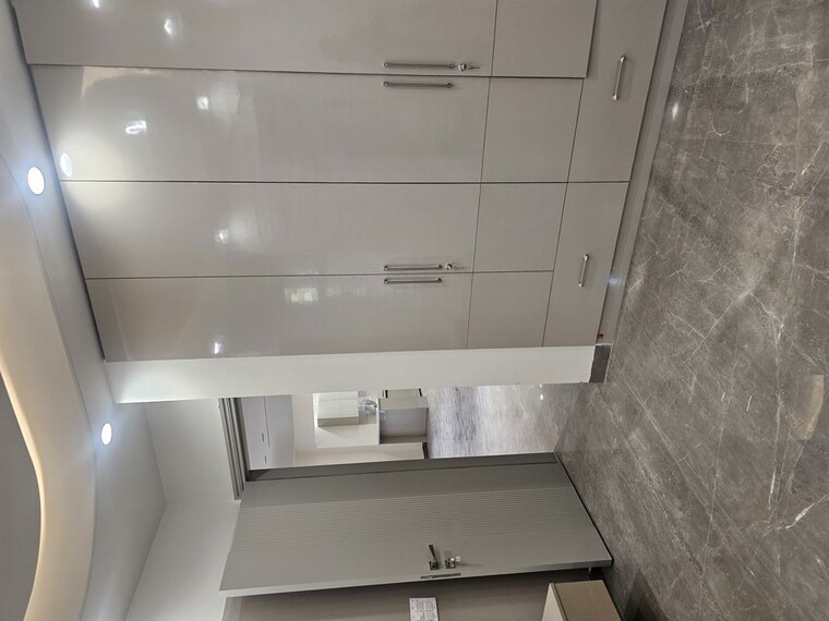 undefined, anand vihar 3 Bedroom 125 Sq.Yd. Builder Floor In Anand Vihar Delhi 10257876