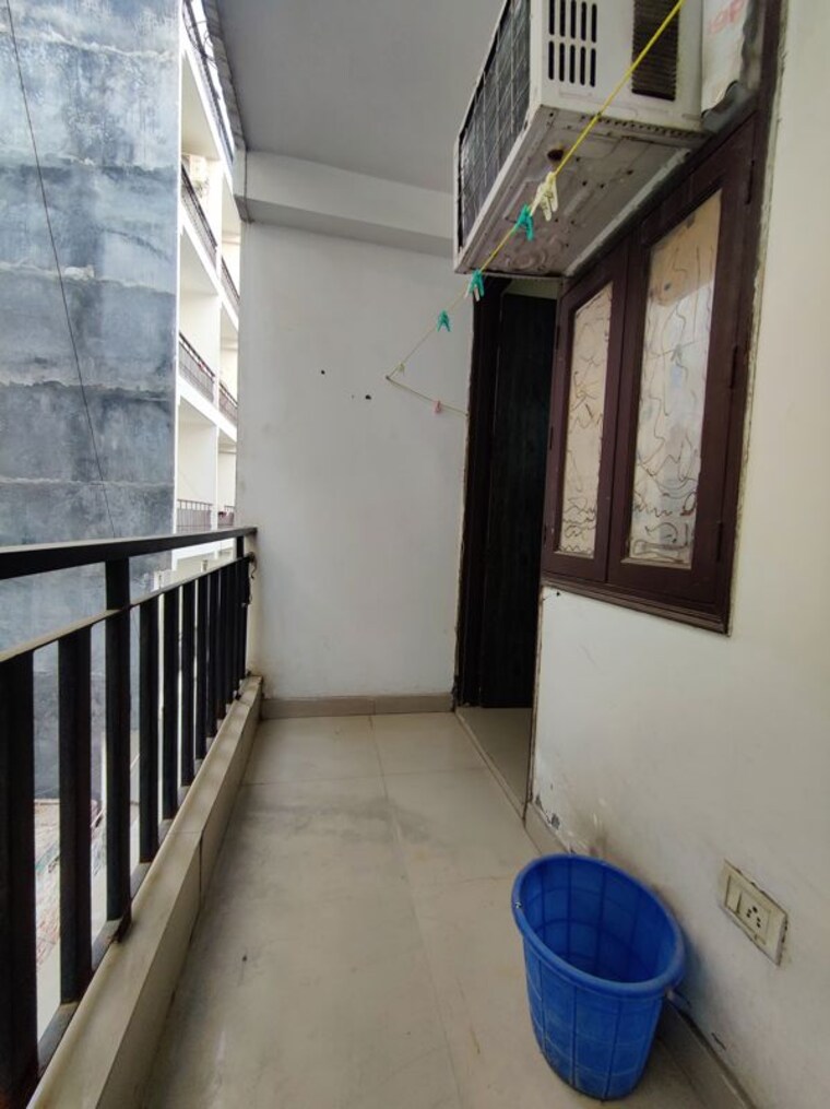 Balcony, saket 1 Bedroom 500 Sq.Ft. Apartment In Saket Delhi 10258001